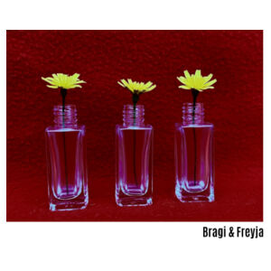 Yellow dandelions - square bottles Design